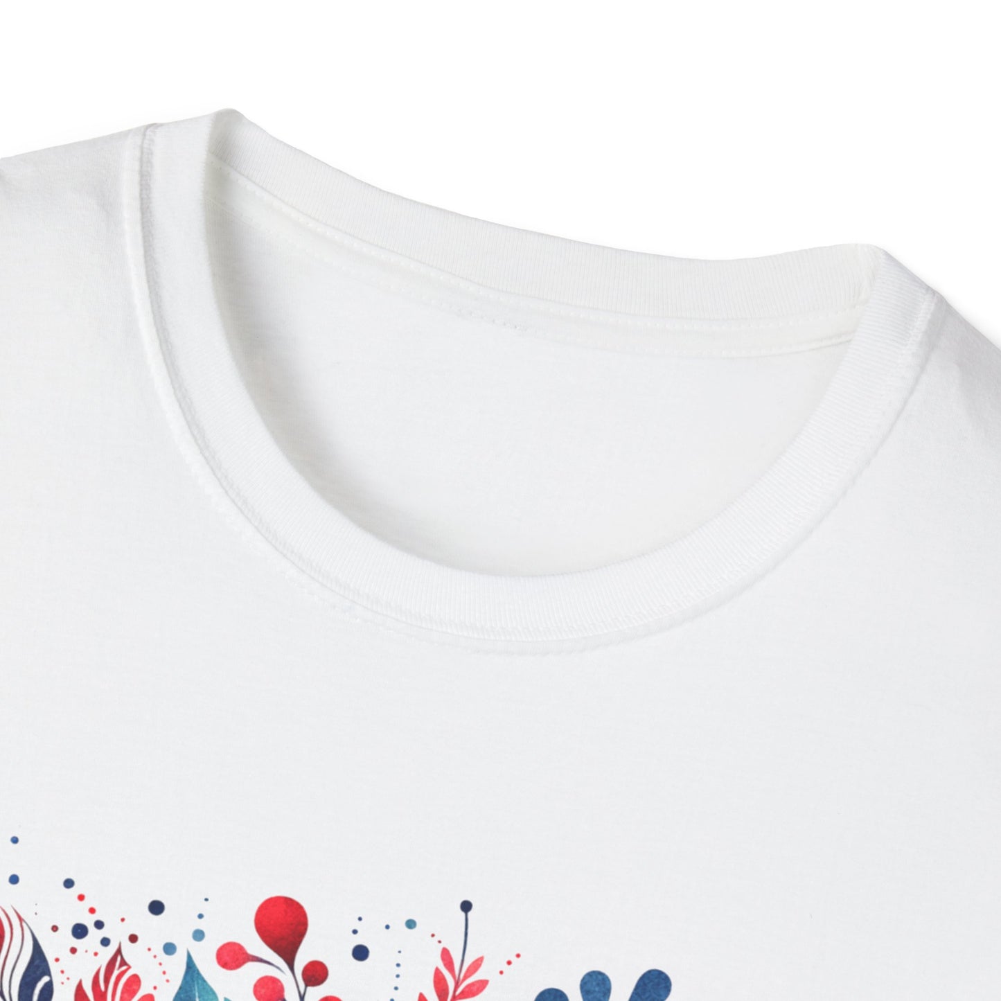 Red White & Bloom Floral Art Patriotic Unisex Graphic T-Shirt