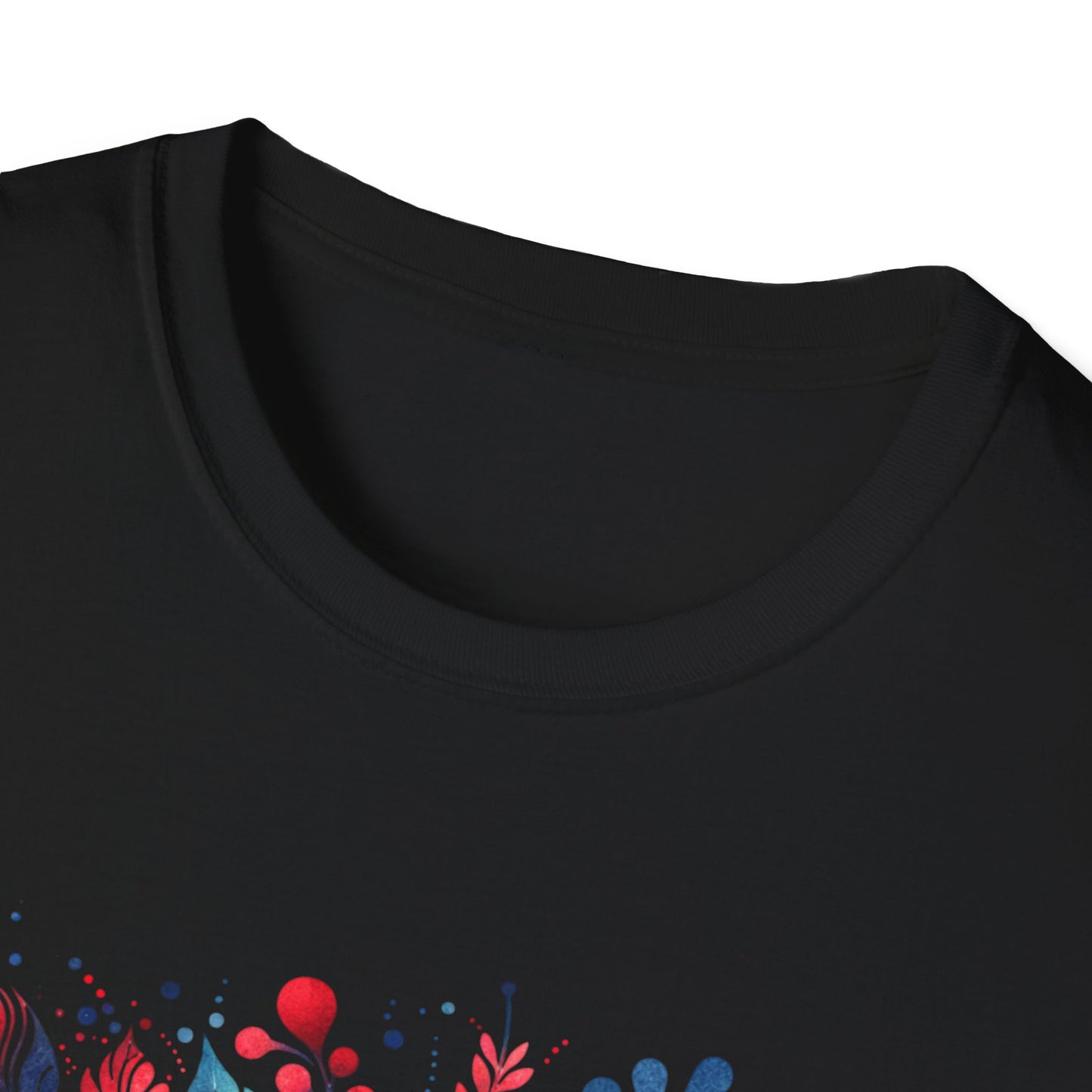 Red White & Bloom Floral Art Patriotic Unisex Graphic T-Shirt